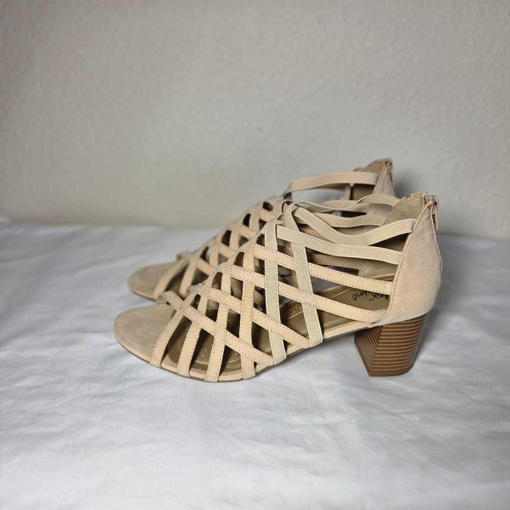 Dexflex Comfort Womens Beige Strappy Block Heel Cage Sandals Size 11